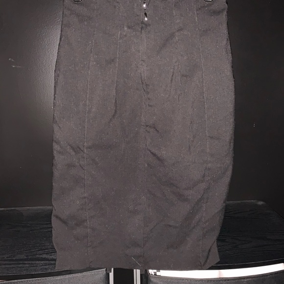 H&M skirt - Picture 2 of 3